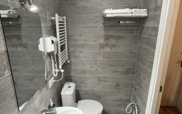Old Avenue Apart-Hotel