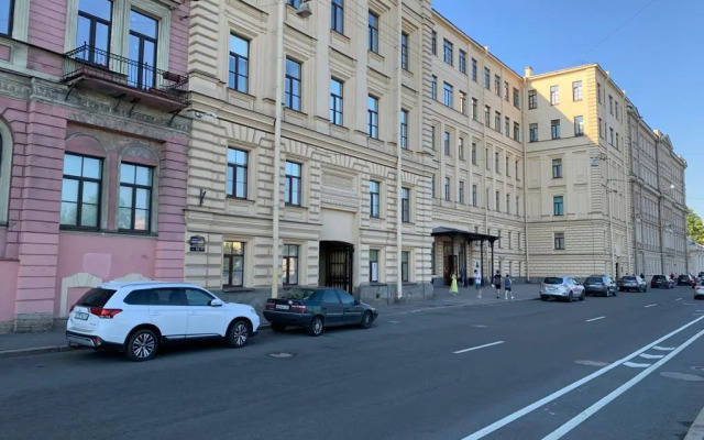 Квартира в сердце Санкт-Петербурга с парковкой для вашей семьи