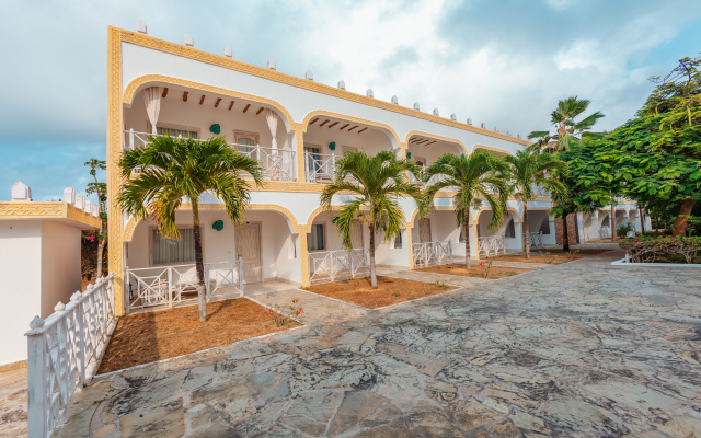 Twiga Beach Resort & Spa