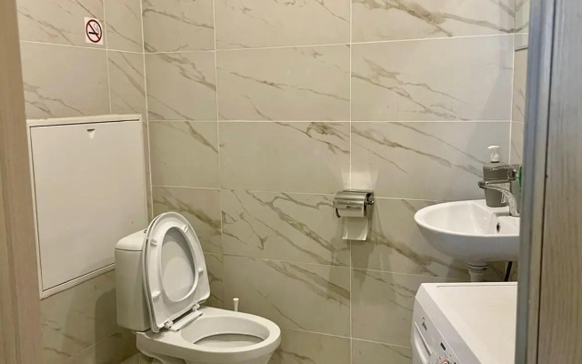 Na Ulitse Lyotchika Ulyyanina 7B Flat