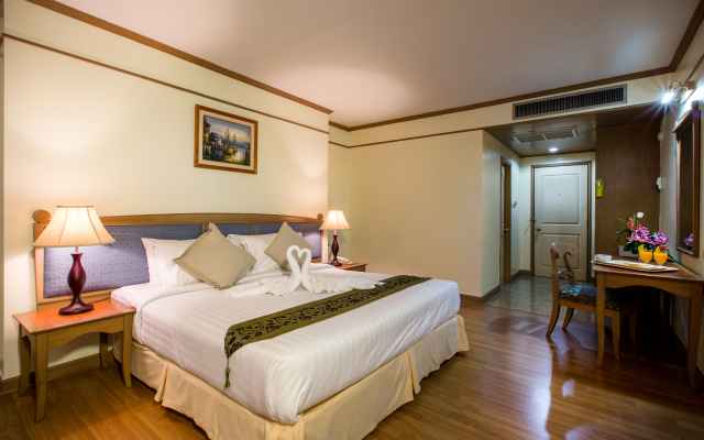 Отель Siam Mandarina