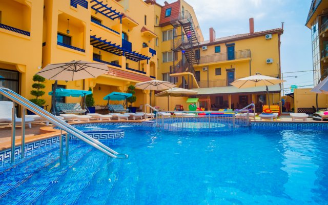 Na Chernomorskoj Hotel