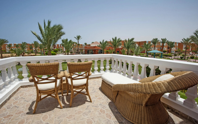 SUNRISE Garden Beach Resort