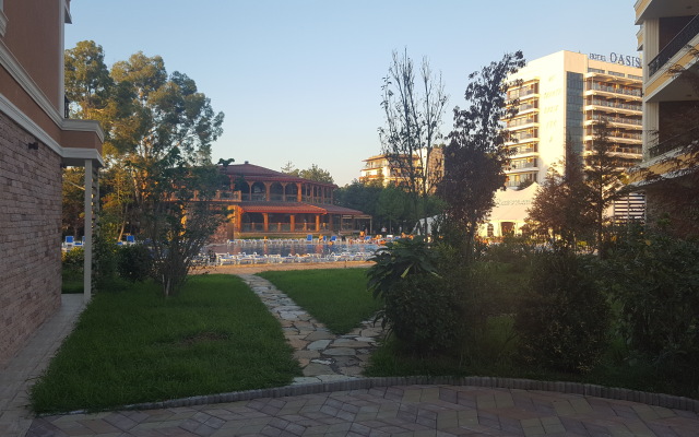 Dream Land Apartments