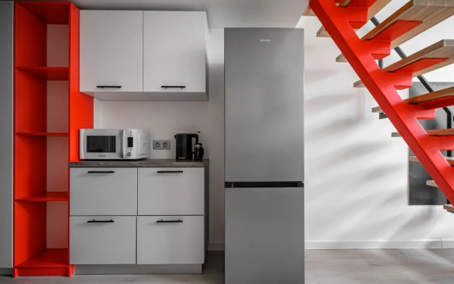 Apartments Queenstay Red Nyuans Na Voykovskoy