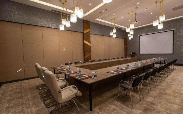 Shabran Wellbeing Resort