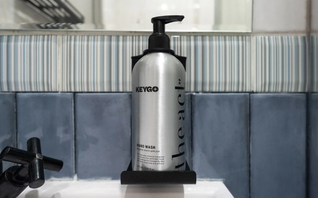 Апартаменты KeyGo #1010 Студия рядом с метро Окружная