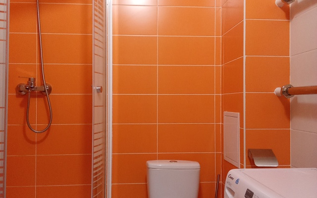 U Metro Parnas 1960 Apartment