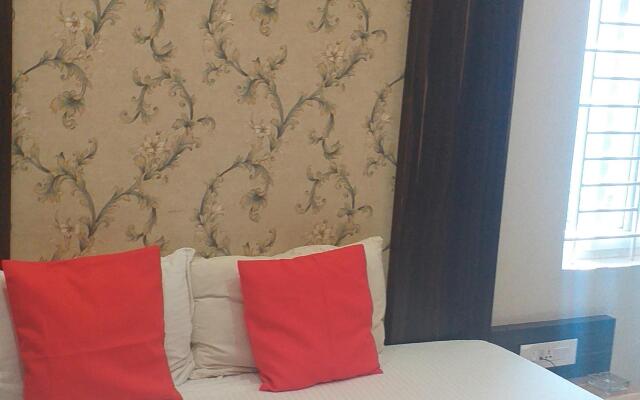 Royal Blue Meridian Inn Hotel
