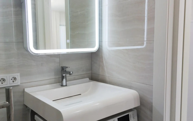 Квартира с пионами на 7 этаже