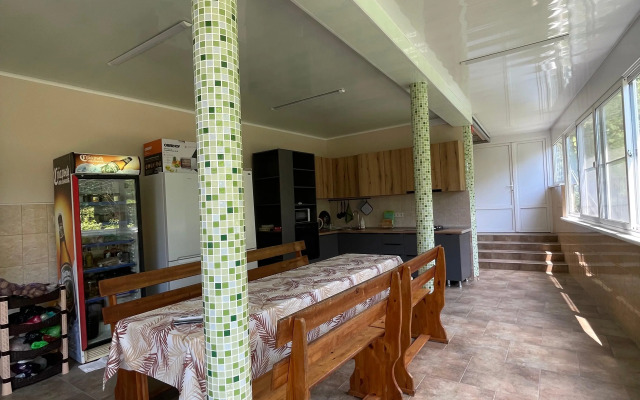Na Bestuzheva Marlinskogo Guest House
