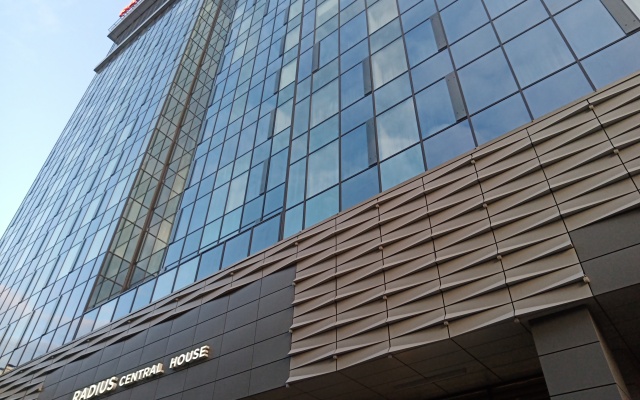 3 Апартаменты Малышева 42 (08)