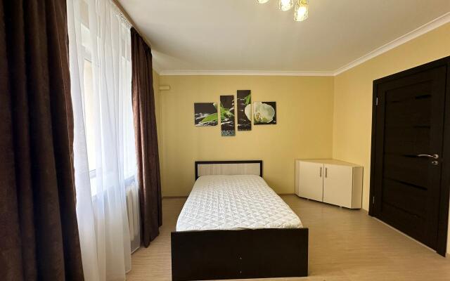 Апартаменты с балконом на Васильевской