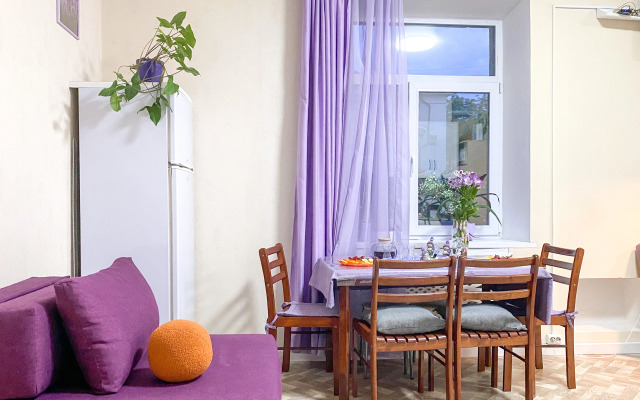Happiness Live in the center of Sevastopol Apartment