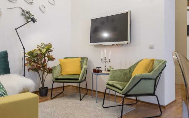 Квартира GM Apartments Стильная Трехкомнатная на Бульварном кольце