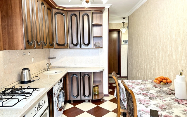 Квартира Гаджиева 164