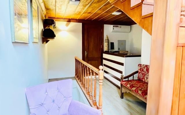 Qonaq Hotel