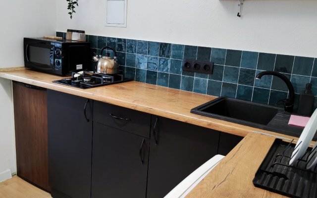U Ozera Shlosstaykh Zamkovyy Prud Apartments