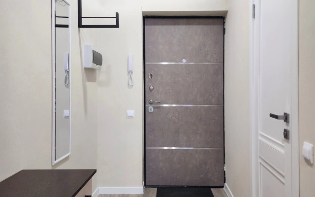 Prostornaya Studiya S Balkonom Flat