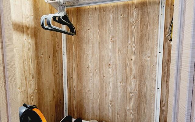 Na Nizhneimeretinskoy 143 Flat