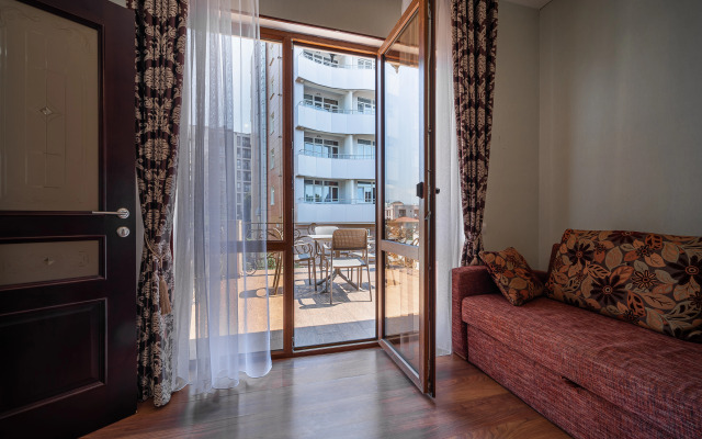 Arno Guest House