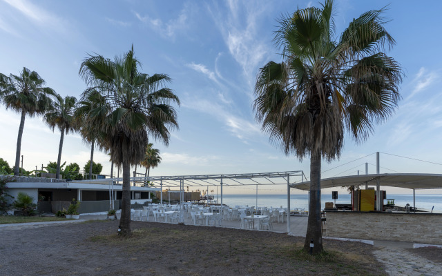 Lara Beach Homes