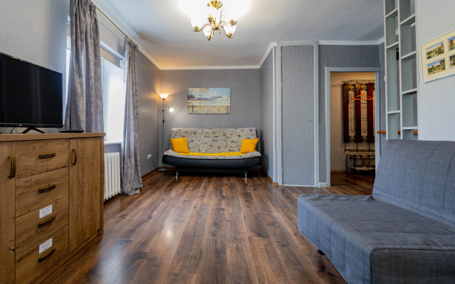 Chernyahovskogo 20 Apartments