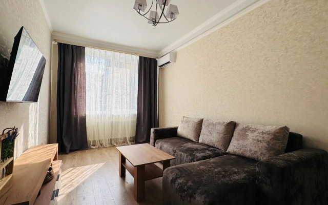Uyutnaya Dvushka v Kurortnoy Zone Flat