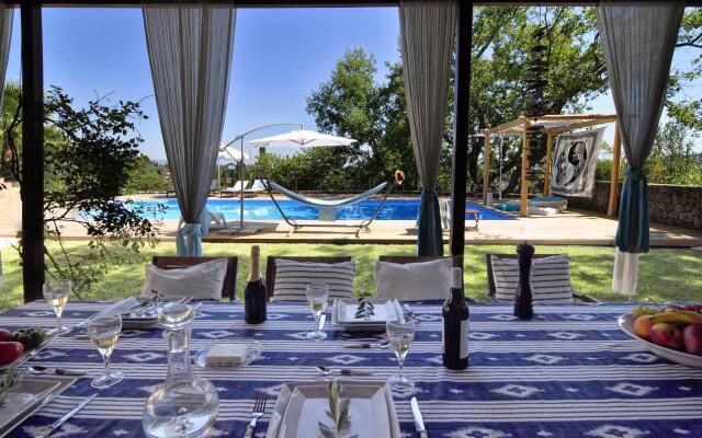 Chloe in Corfu Villa