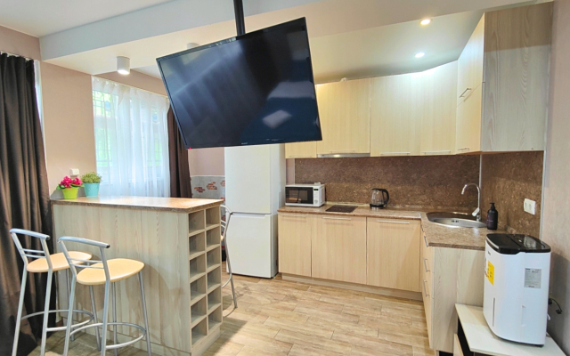 Leto Apartments