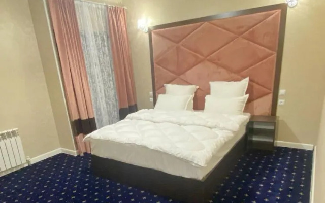 Grand Villa