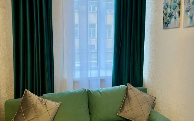 N7 na Khersonskoy Apartments