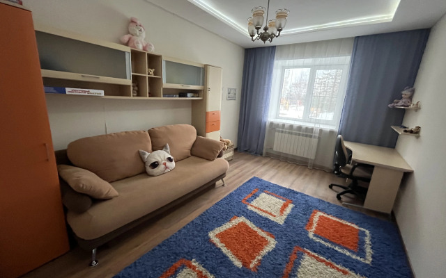 3-Kh Komnatnaya S Kaminom I Dzhakuzi Flat