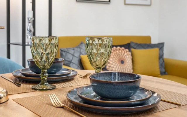 Atmosfernaya Studiya U Tavricheskogo Flat