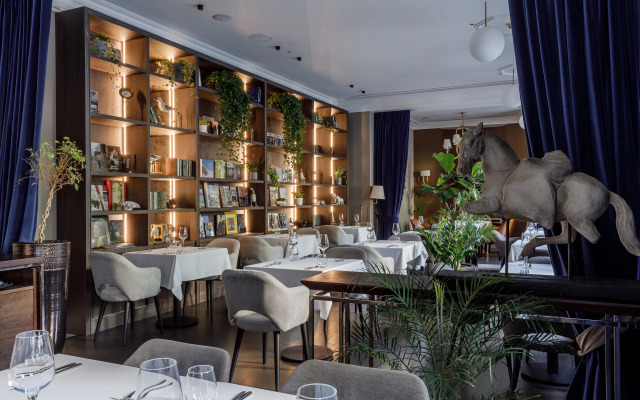 Chekhoff Hotel Moscow Curio Collection by Hilton 5*