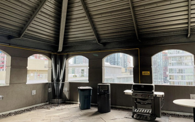 Simcoe Downtown Condos Apartment Hotel
