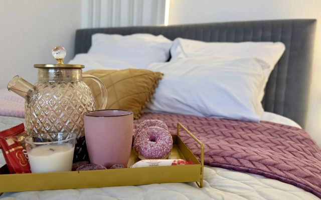 Квартира Дизайнерская с панорамным балконом у арены Трактор