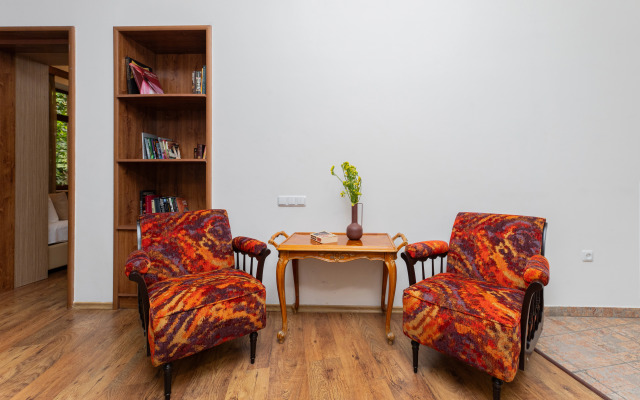 KeyGo #0159, 1 Bedroom, Balcony ,City Center Apartments