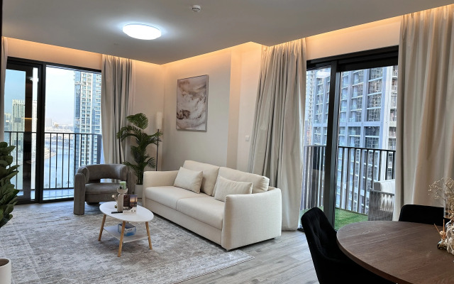 Апартаменты Vserve Modern Oasis: Canal & Burj Views