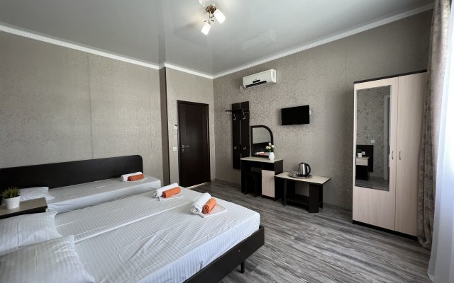 Kipr Guest House