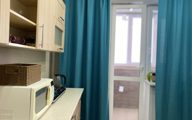 Topaz, Zakrytyy Dvor, Ryadom TTS Kristall Apartments