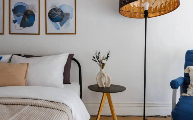 Apartments Queenstay Royal Loft Na Voykovskoy