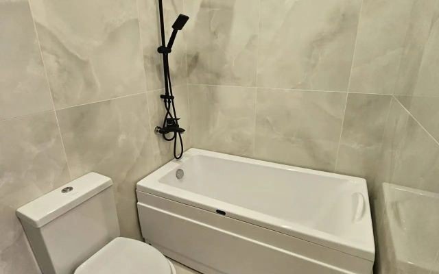 Villa Trekhkomnatniy Dvukhetazhniy Dom s Basseynom Niabi Villa