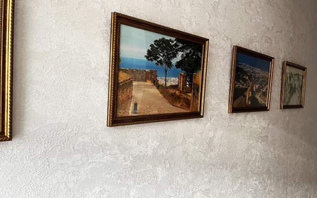 Отель Академия