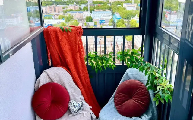 Квартира Комфортная двушка на Берзарина 32