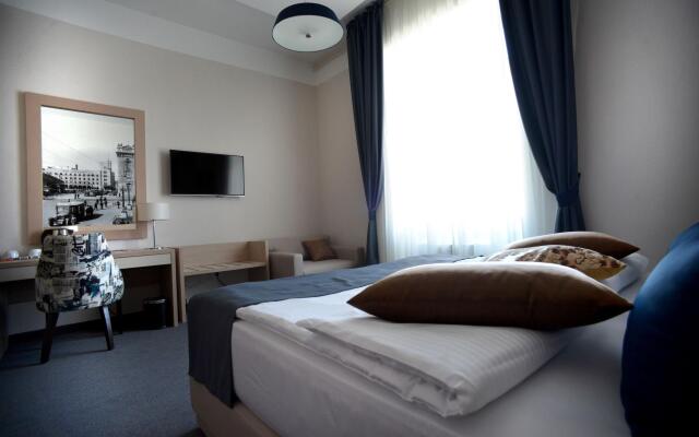 Ночлег и завтрак (B&B) Five Points Square - City Center