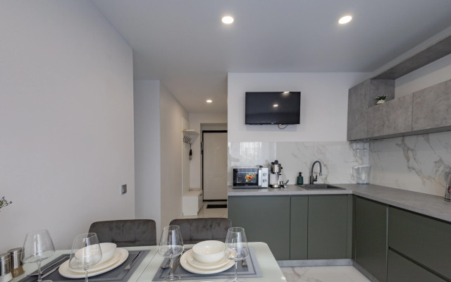 Aktsent Flat