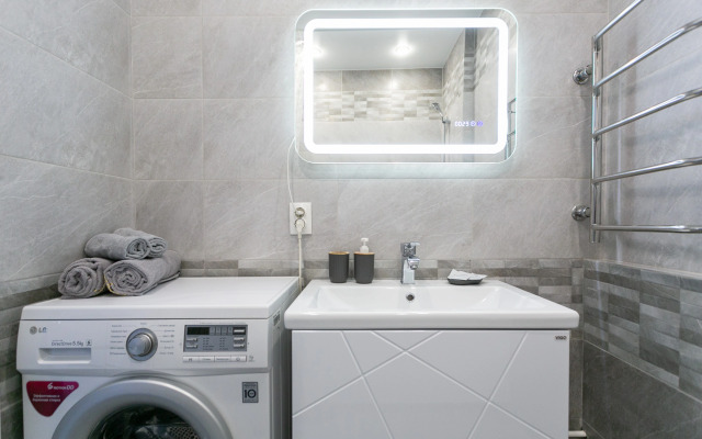 Квартира с фонтаном во дворе