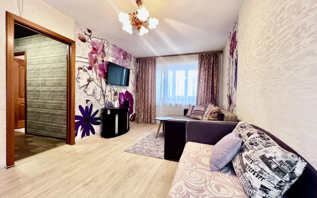 Апартаменты 51 Где Вас ждут Тепло Арктики на Маклакова, 52