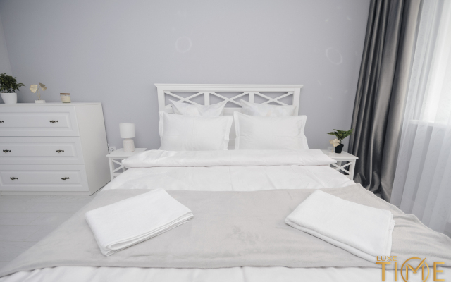 Na Ulitse Tavlaya 72a Apartments